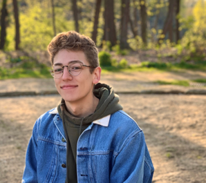 Alex Johnson, Web & Graphic Design Manager